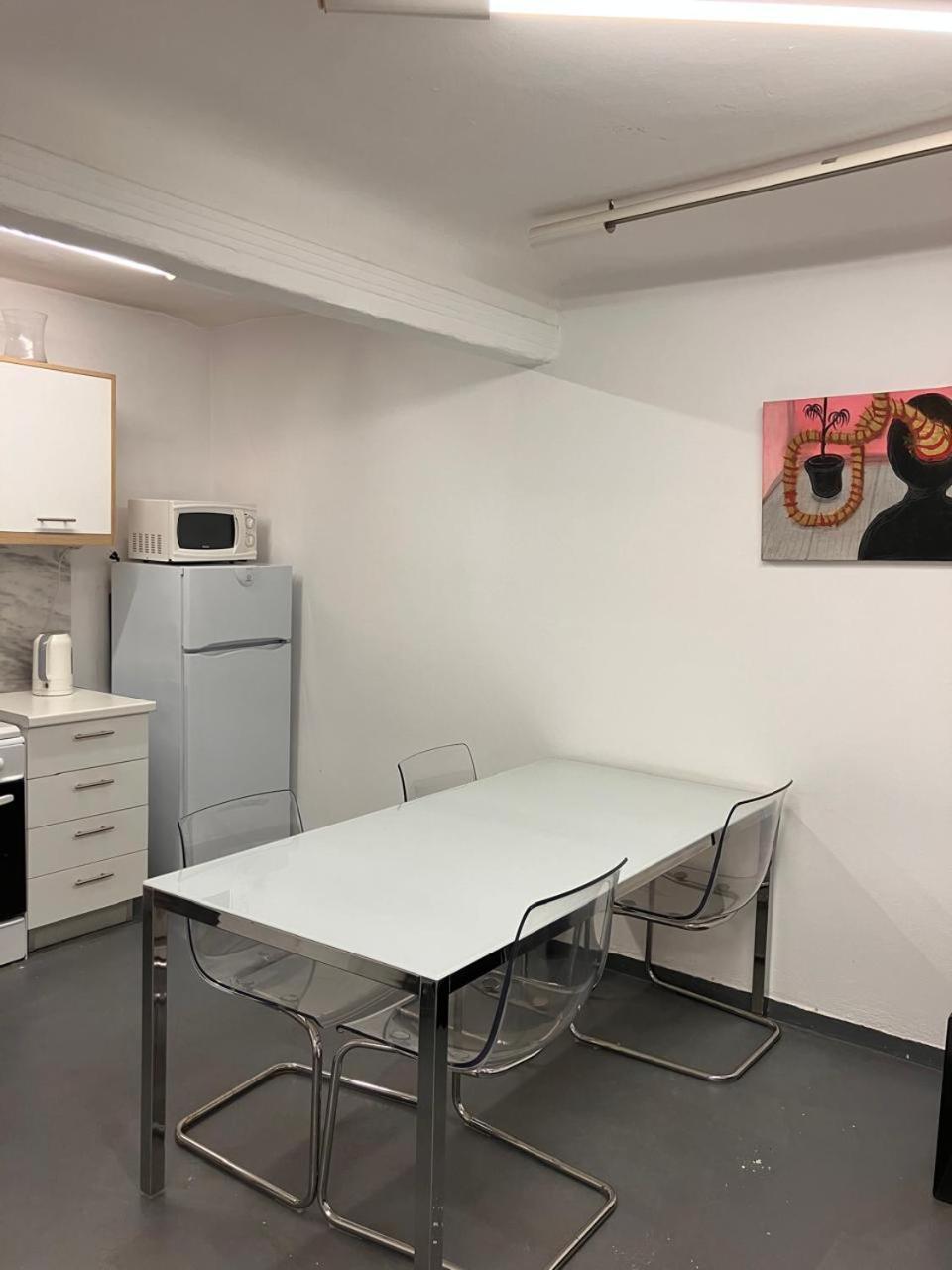 Stylish, Basement Studio With Roof Top Access - Ep9B Athen Eksteriør bilde